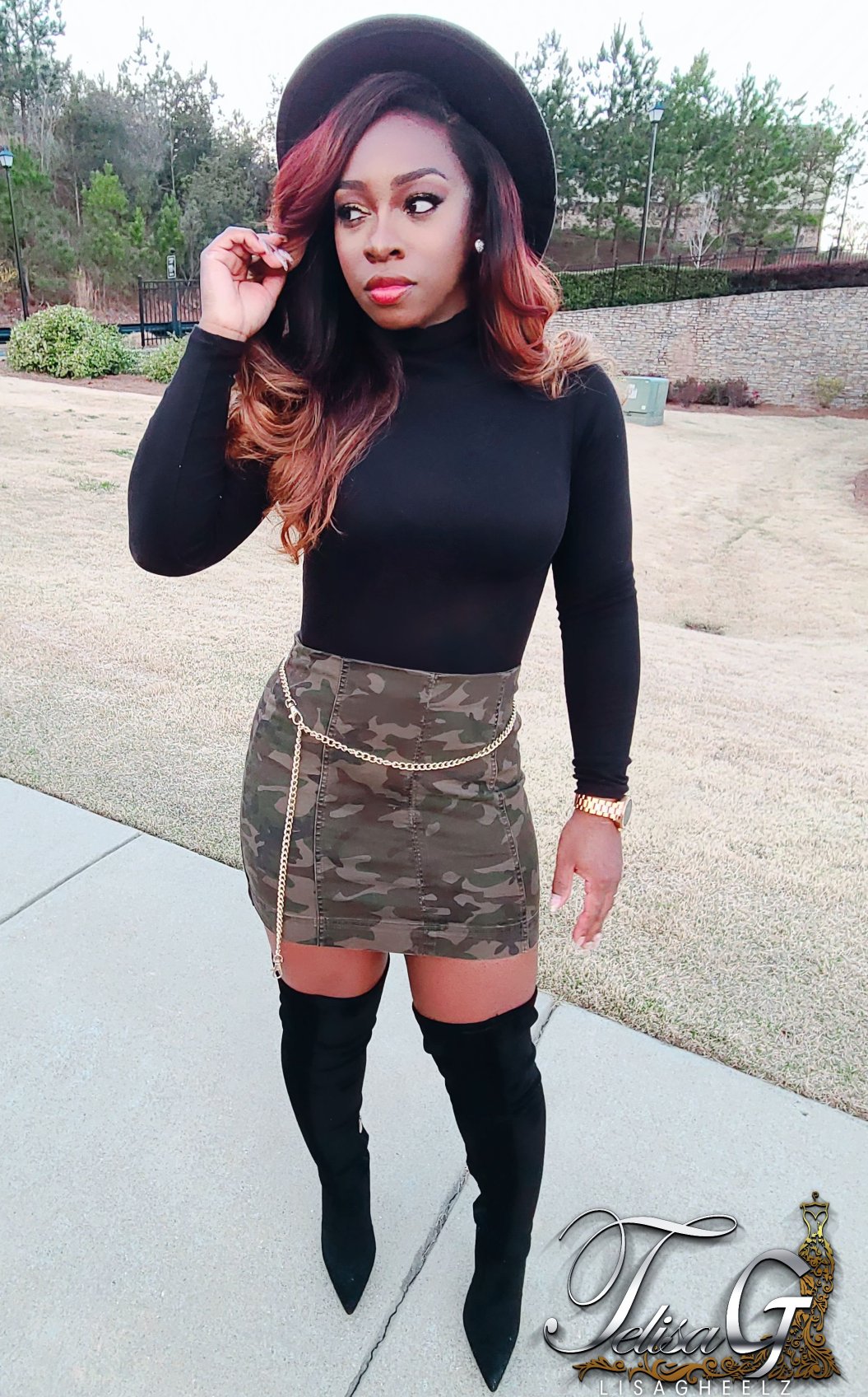 Kay Gold Heel Boots in Black